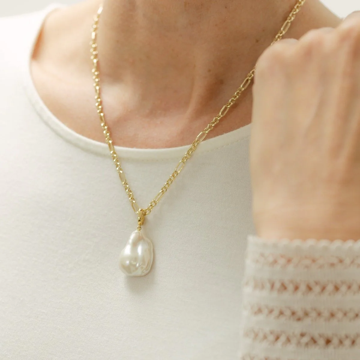 Baroque Pearl Detachable Clip-On Pendant Charm - Image 4