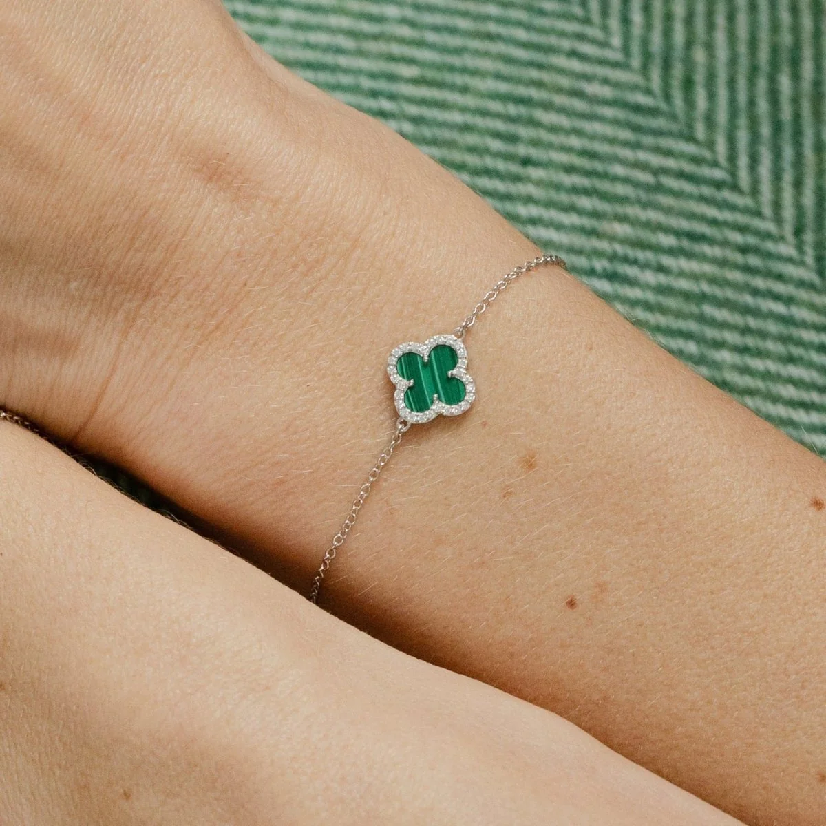 Clover Bracelet with Malachite and Cubic Zirconia (Silver) - Image 3