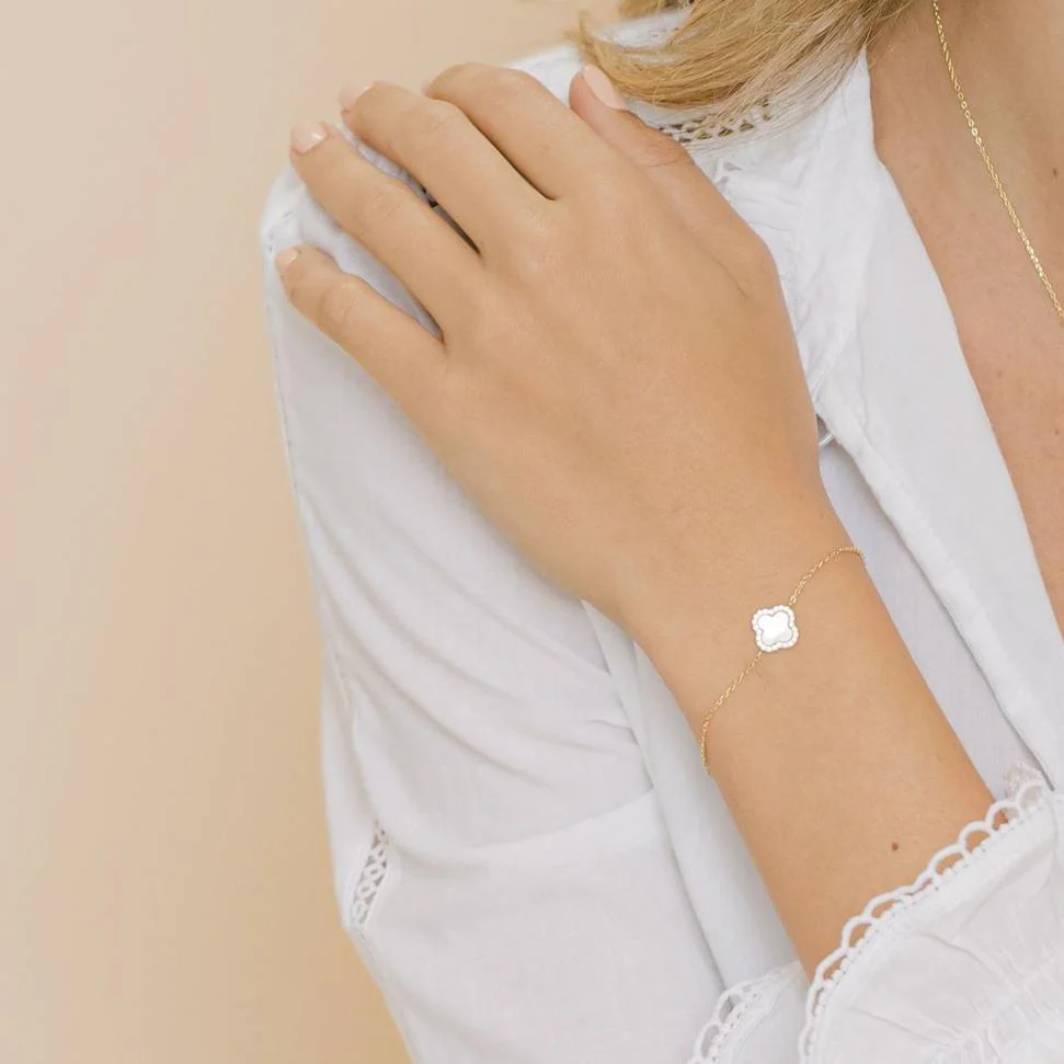 Clover Bracelet with Mother of Pearl and Cubic Zirconia (Gold) - Image 3