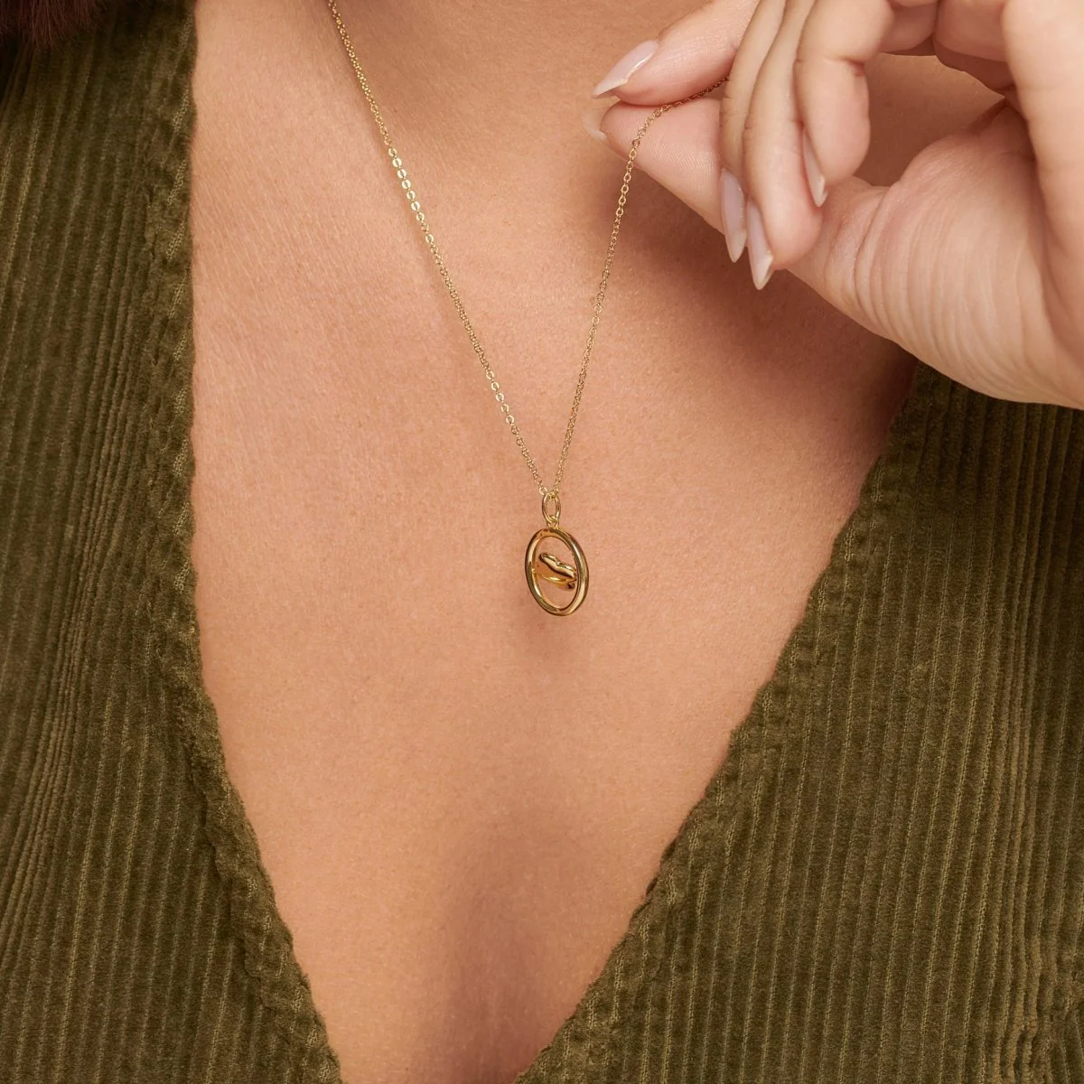 Clover Silver Swivel Necklace - Image 4
