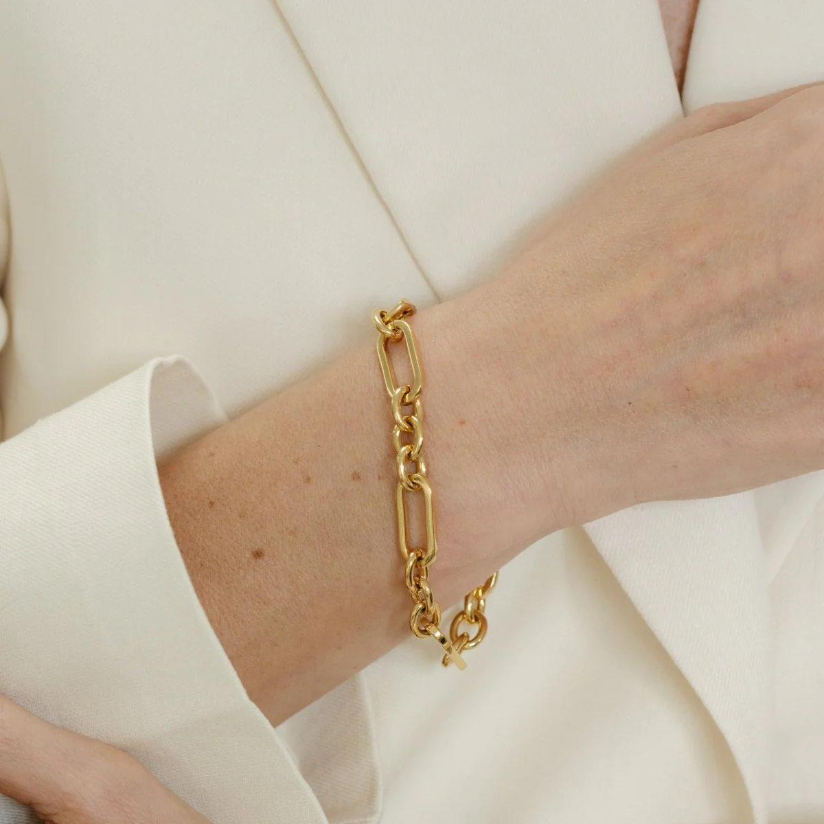 Figaro Chain Gold Bracelet - Siena - Image 3