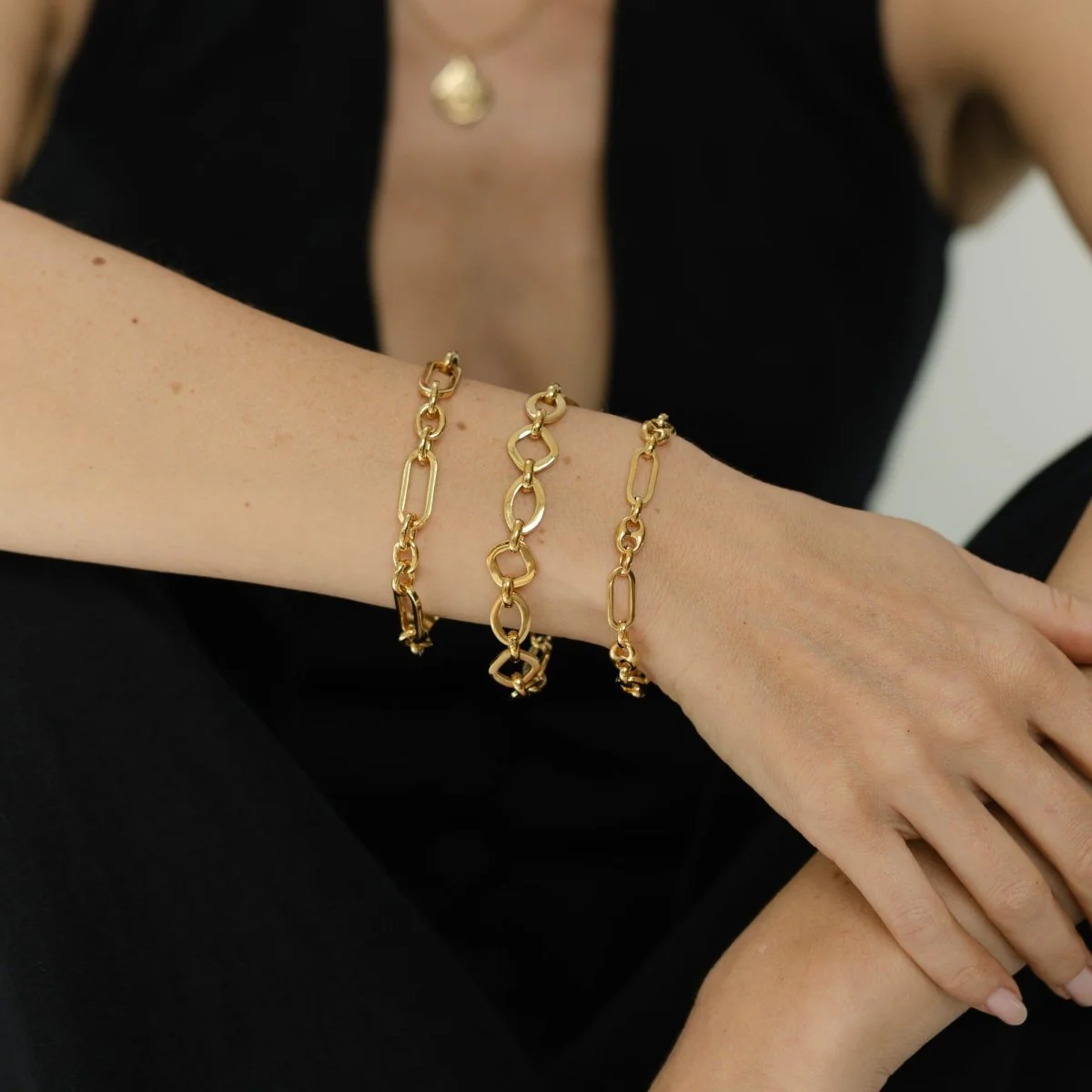 Figaro Chain Gold Bracelet - Siena - Image 5