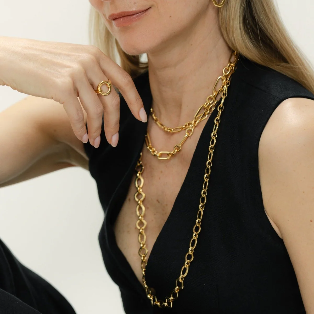Marina T-Bar Gold Chain Necklace - Siena - Image 6