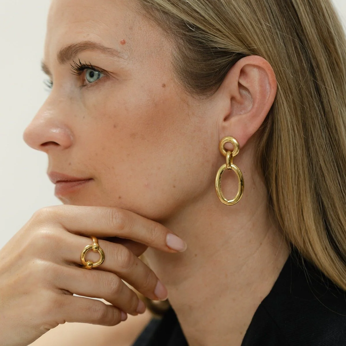 Oval Link Gold Chain Drop Earrings - Siena - Image 3
